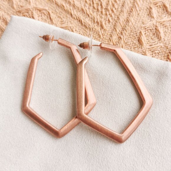 Kendra Scott Lonnie Hoop Earrings in Rose Gold - Picture 3 of 4